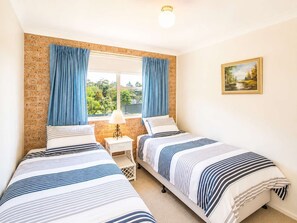 3 bedrooms, iron/ironing board