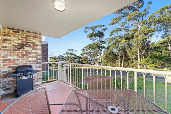 Outdoor dining - Perfect Location Near Collers Beach (Mollymook)