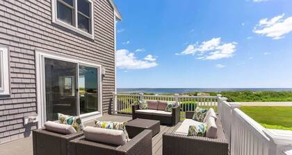 The 1A Escape | Ocean View | Walk to Beach