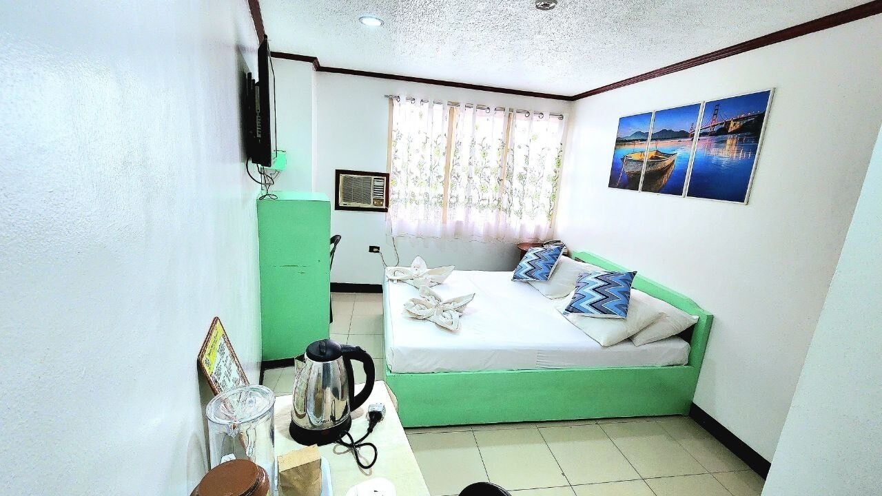 Quarto casal standard | Wi-Fi de cortesia, roupa de cama