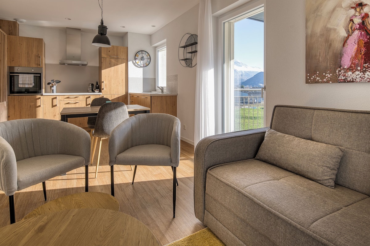 Appartement Supérieur, 1 grand lit, accessible aux personnes à mobilité réduite, vue montagne | Cuisine privée | Machine à expresso, cafetiÚre/bouilloire, bouilloire électrique