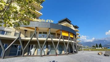 Fachada da propriedade