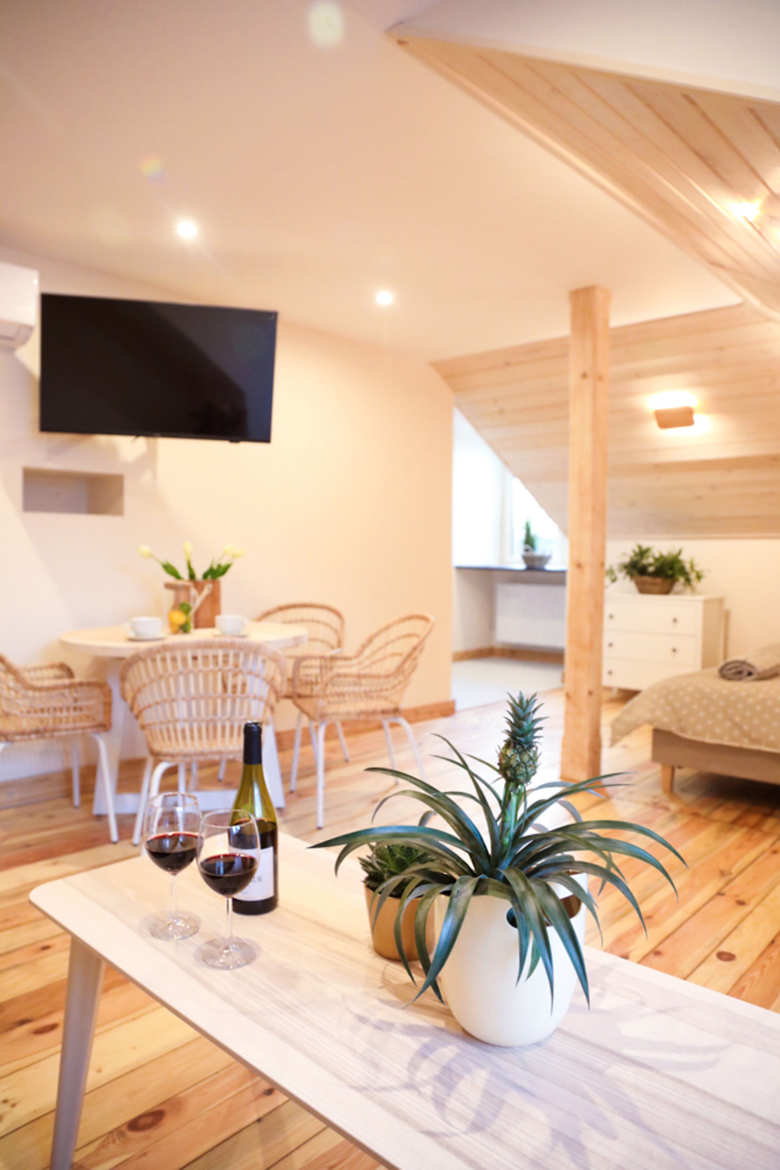 Studio Suite | Iron/ironing board, free WiFi, bed sheets