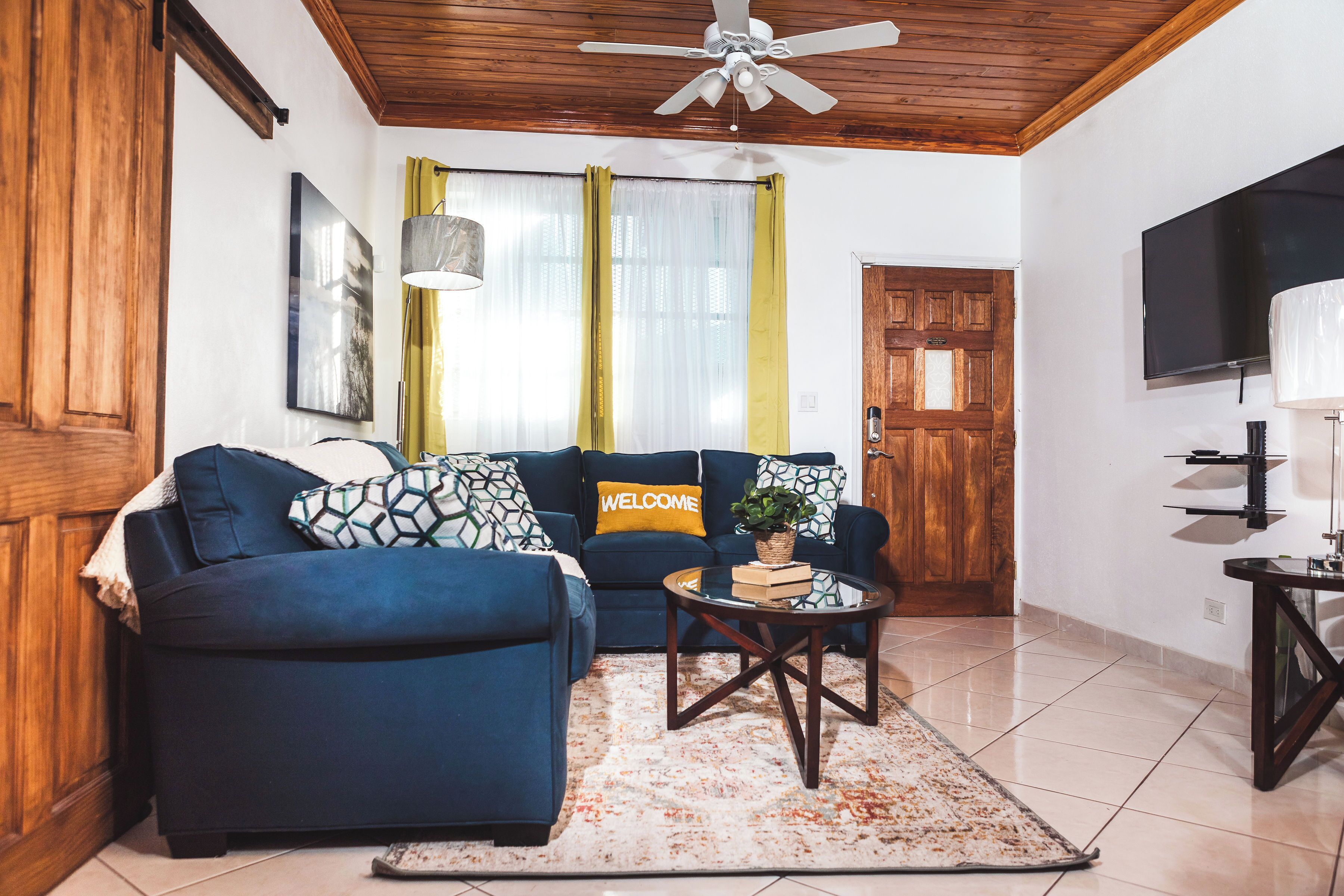 Vacation In  The Comfort Of Home At Lishays Cottage - Nassau