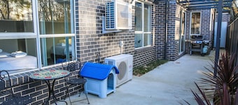 HIDDEN HAVEN - pet friendly retreat in the heart of Bright