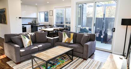 HIDDEN HAVEN - pet friendly retreat in the heart of Bright