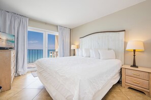 2 makuuhuonetta, silitysrauta/-lauta, ilmainen Wi-Fi, vuodevaatteet