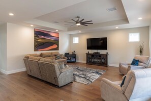 House, Multiple Beds (Fairway to Heaven) | Living area