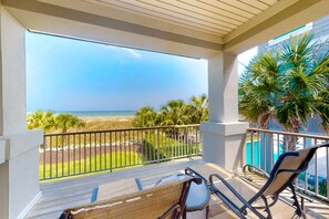 Property grounds - Stunning oceanfront home with pool, private boardwalk, decks, & elevator (Hilton Head)