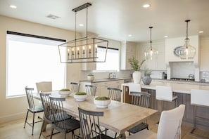 House, Multiple Beds (Taking Flight) | Private kitchen - Taking Flight (St. George)