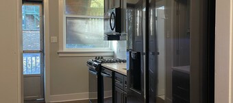 3 BR / 2 BTH unit steps to the beach and close to Loyola