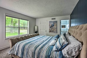 4 Schlafzimmer, Schreibtisch, Bügeleisen/Bügelbrett, Reisekinderbett