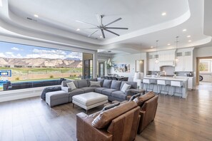 House, Multiple Beds (Oasis On The 9th) | Living area - Oasis On The 9th (St. George)