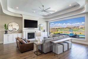 House, Multiple Beds (Oasis On The 9th) | Living area - Oasis On The 9th (St. George)