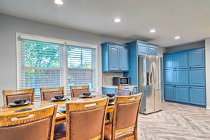 Dining - Accessible Lubbock Home w/ Yard: Near Texas Tech! (Lubbock)
