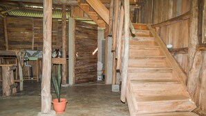 Traditional Cabin | Living area - La muñequita lodge (Palmar)