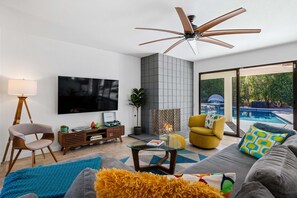 Smart TV, fireplace, computer monitors