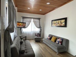 Living area - Aparthotel Casa Soleil (Puerto Villamil)