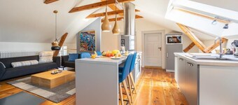 Komfortable Ferienwohnung Hafen Zwei mit Blick Aufs Meer und Blick auf See