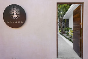 Fachada da propriedade