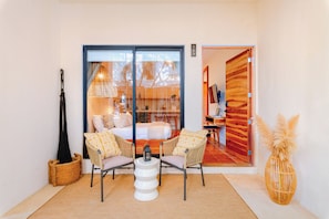 Quarto luxo, 1 cama Queen, sacada | Sacada