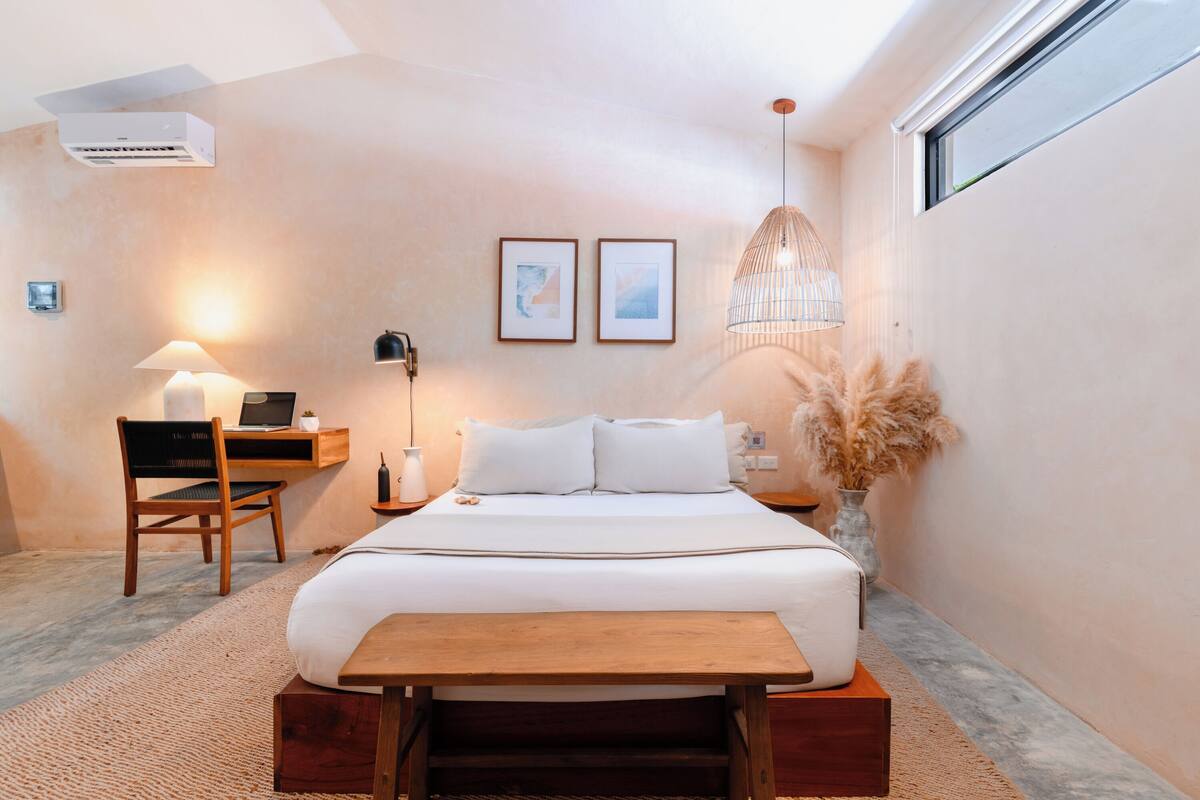 Elite Room, 1 Queen Bed, Ensuite, Garden View | Premium bedding, down duvets, minibar, in-room safe