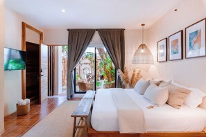 Premier Room, 1 King Bed, Ensuite, Garden View | Premium bedding, down comforters, minibar, in-room safe