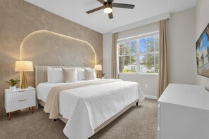 5 bedrooms, iron/ironing board, WiFi, bed sheets - 5 Bedrooms/ 5 Bathrooms/ Storey Lake (4729 SH) (Kissimmee)