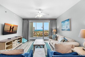 テレビ、DVD プレーヤー