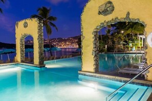 Outdoor pool, a heated pool - An oceanfront resort - private beach and spectacular views! (St Thomas)