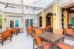 Outdoor dining - An oceanfront resort - private beach and spectacular views! (St Thomas)