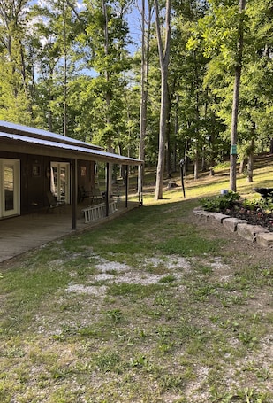 Exterior. Woodland Retreat