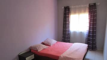 4 Schlafzimmer, Bügeleisen/Bügelbrett, kostenloses WLAN, Bettwäsche