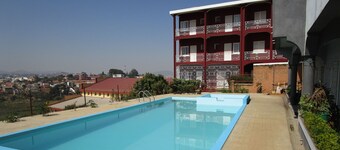 Villa with panoramic view, swimming pool and gym