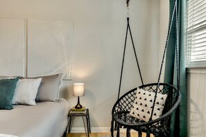 2 bedrooms, desk, iron/ironing board, free WiFi