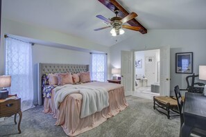 Room - 3 Bed 2 Bath 2 Living Cozy & Inviting South Tulsa Home (Tulsa)