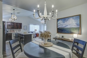 Dining - 3 Bed 2 Bath 2 Living Cozy & Inviting South Tulsa Home (Tulsa)