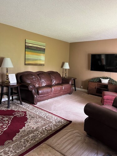 Comfortable 3 bedroom in nice quiet neighborhood.