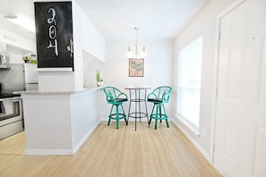 Dining - Global Cup Dwell By Design + Arboretum Tickets Included (Dallas)