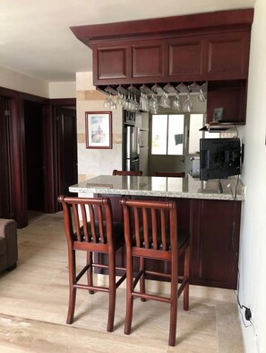 Apartment | Private kitchen | Fridge, microwave - Apt 2 BR1BT cerca de zona centro (Durango)