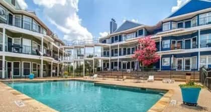 Spacious Condo located in Tanglewood Resort area at Lake Texoma Top Fishing