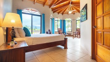 3 habitaciones, escritorio, wifi gratis y ropa de cama