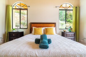 3 Schlafzimmer, Schreibtisch, kostenloses WLAN, Bettwäsche