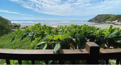 Fantastic private Beachfront house