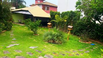 Suíte | Vista para o jardim