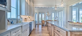 Spectacular Ocean, Golf and Sunrise views--Heated Pool--Luxury Family Retreat