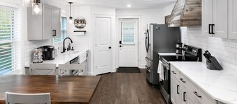 Top-Rated Greenville Home. 5-Star Experience.  Minutes to Downtown