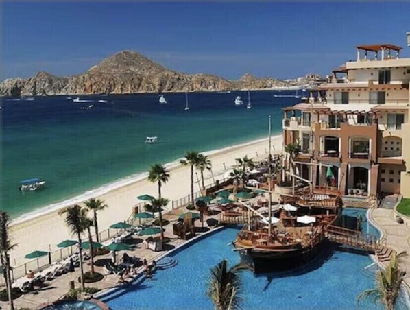 حمّام سباحة خارجي، حمّام سباحة مُدفَّأ