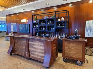 Bar (in der Unterkunft)