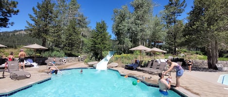 Piscine extérieure, piscine chauffée
